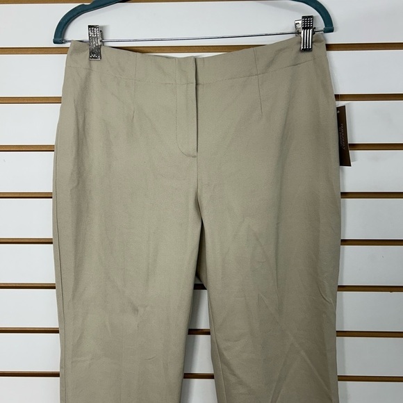 Chico’s Fabulously Slimming Katy Short Basic Pant in New Khaki NWT Size 0 Short - Picture 3 of 10